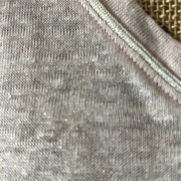 Nicole Miller New York Peach Metallic V-Neck Short Sleeve Linen Tee - Picture 3 of 7